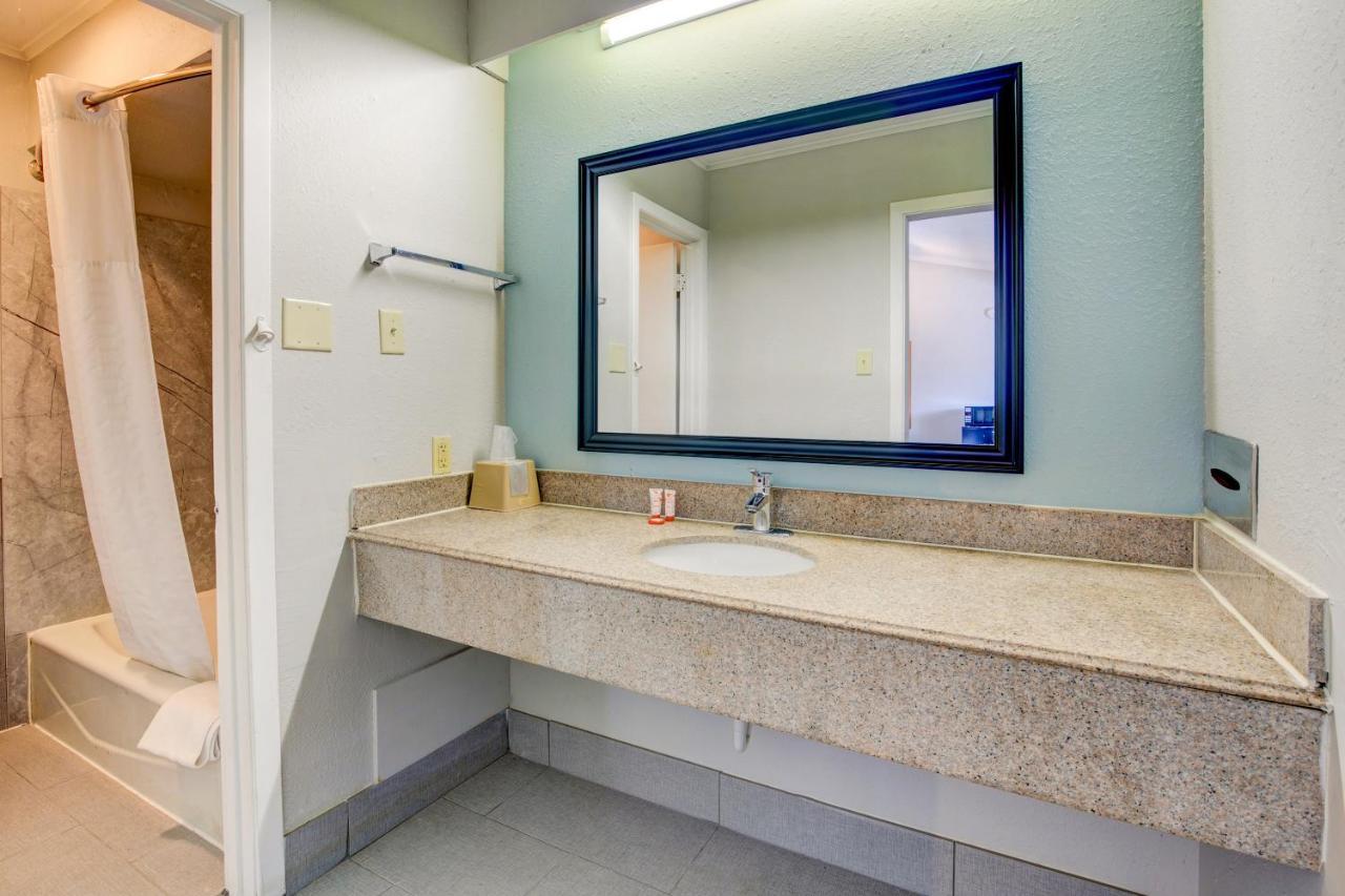 Oyo Hotel Lake Charles La I-10 Kültér fotó